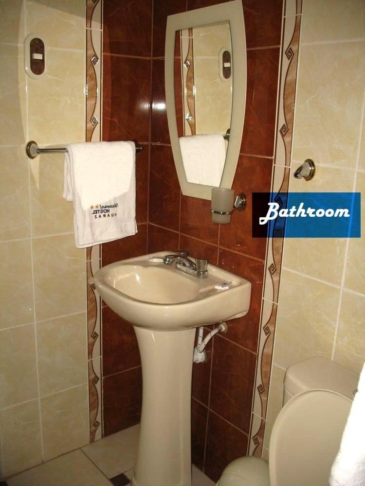 Hostal Universal Huaraz Buitenkant foto