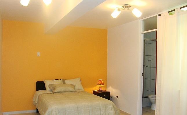 Hostal Universal Huaraz Buitenkant foto